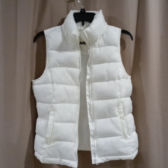 white puffer ski jacket